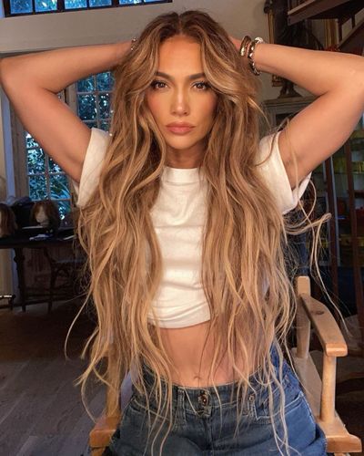 khloe kardashian hair color