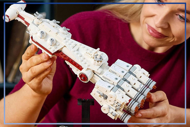 9PR: Lego Star Wars A New Hope Tantive IV Buildable Starship Model