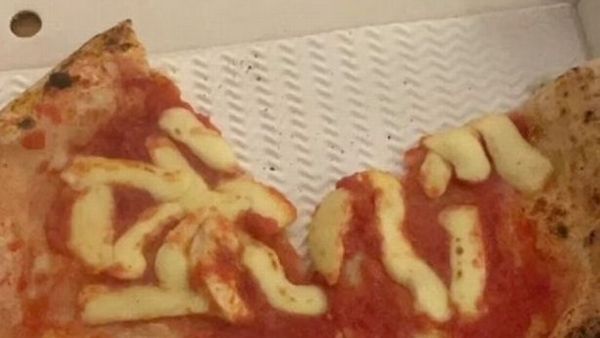 Lily Allen&#x27;s controversial Instagram pizza post