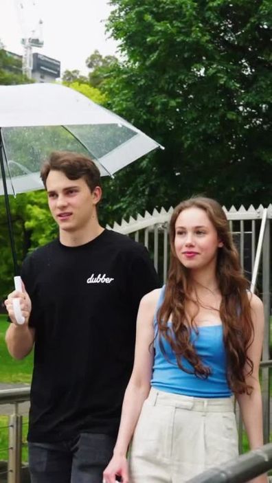 Oscar Piastri and girlfriend Lily Zneimer umbrella meme