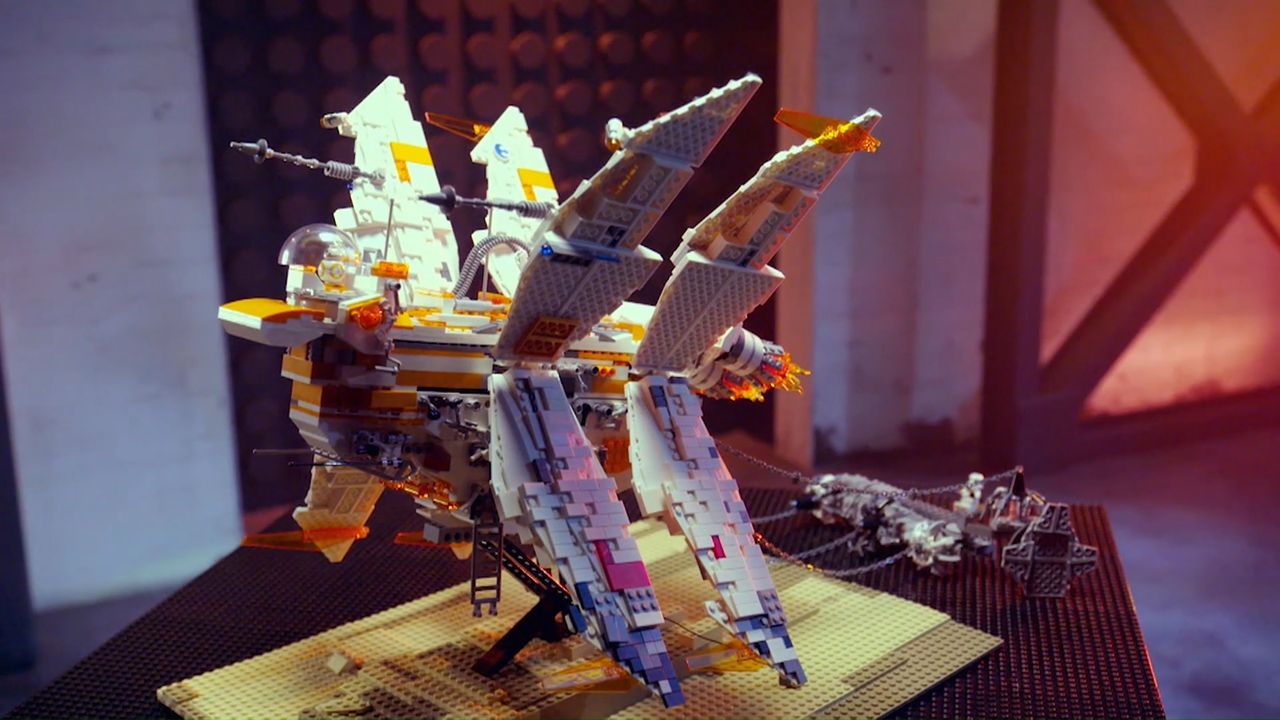 Jennifer and Jodie's Star Wars build gets top marks for ...