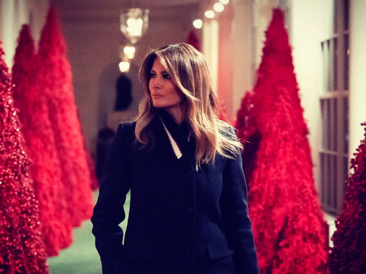 White House Red Christmas Trees Photoshop Twitter 2022 Melania Trump Defends Controversial White House Christmas Trees