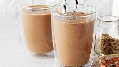 Recipe: <a href="https://kitchen.nine.com.au/2016/09/25/22/20/nut-and-cacao-smoothie" target="_top">Nut and cacao smoothie</a>