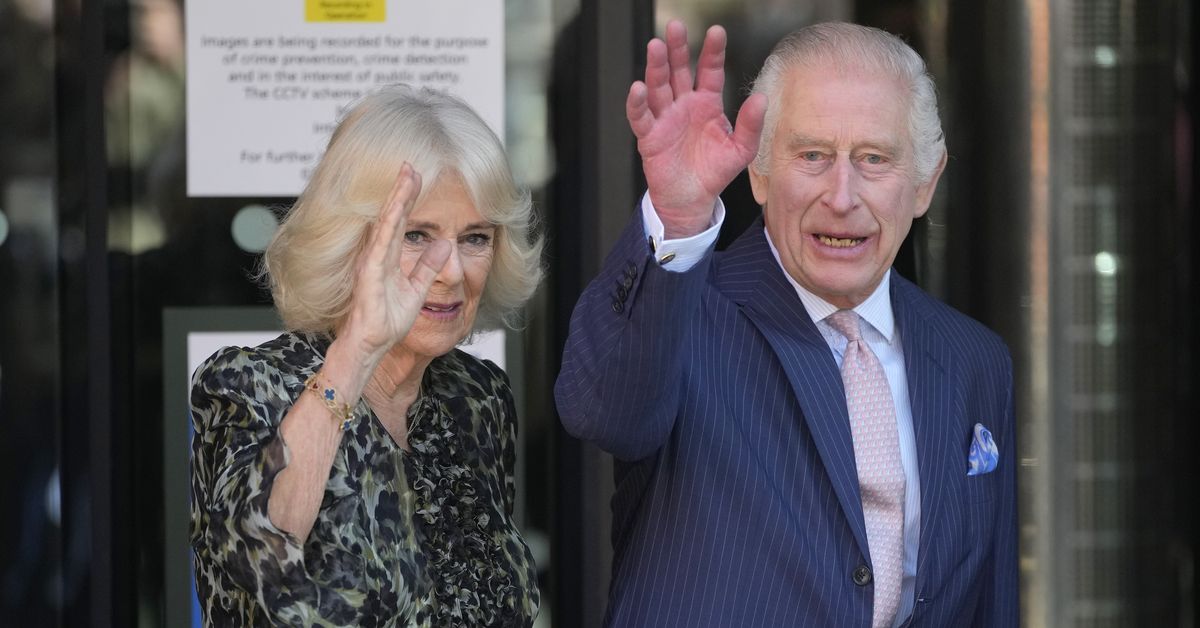 Monarch visita un centro oncologico a Londra in un emozionante ritorno ai suoi doveri pubblici