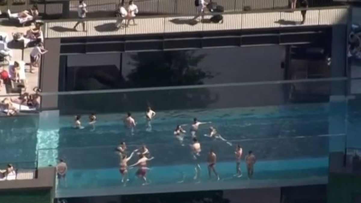 Sky Pool Suspended Between Two London Buildings Causes A Stir 9travel