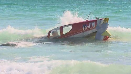 Light aircraft ditched into the ocean of City Beach in Perth