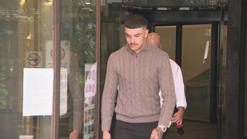 The NRL pitch invader who bear-hugged Dragons player Zac Lomax has copped a serving while learning his punishment in court.The Maroubra teenager told 9News he "made a fool of himself" and has to live with the consequences.
Kurtis Quealey thought he was man of the match in the Anzac Day blockbuster at Allianz Stadium - but with that kind of fame comes the walk of shame at court.