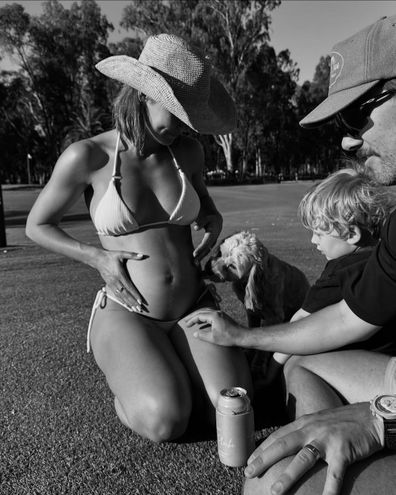 Steph Claire Smith and her family announce her second pregnancy in adorable photo