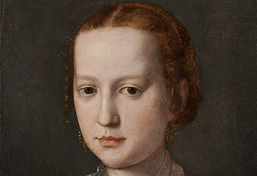 Where was Isabella de' Medici born in 1542?