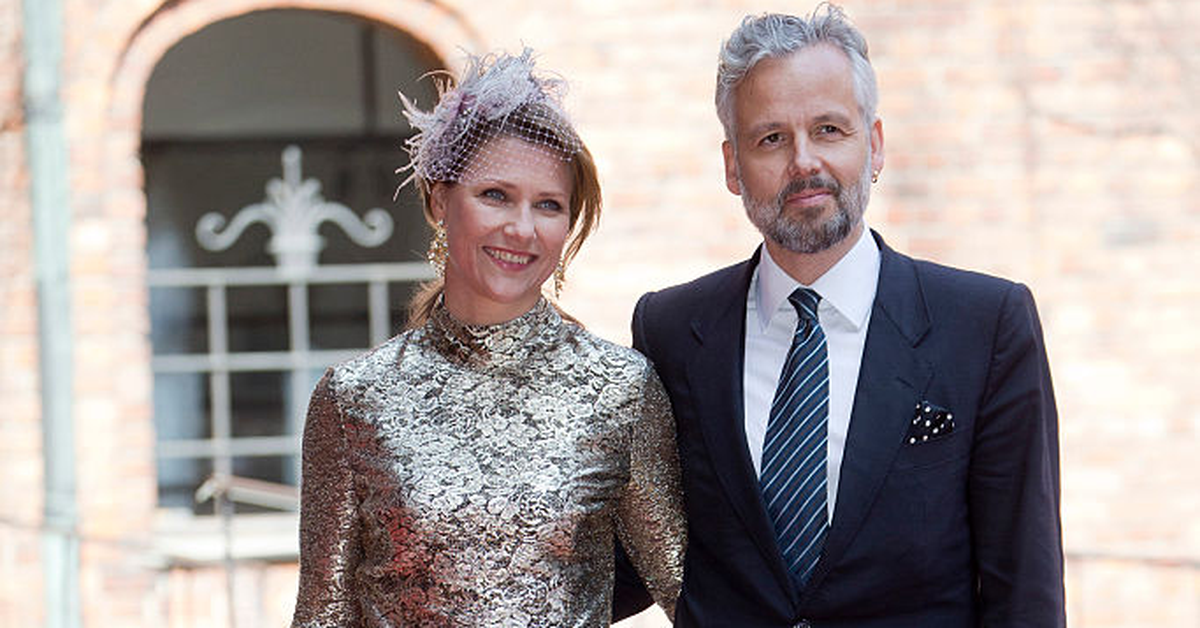 'Downward spiral': P﻿rincess opens up about late husband's death