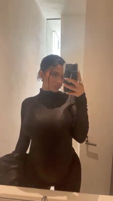 Kylie Jenner posted a number of photos prior to Travis Scott's set at the Astroworld music festival, including a mirror selfie.