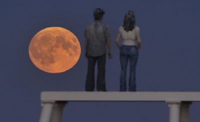 Supermoon - Figure 17