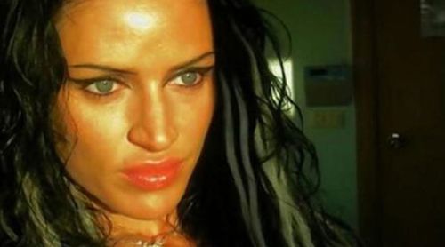 Angelina Jolie lookalike stabs man who refused sex