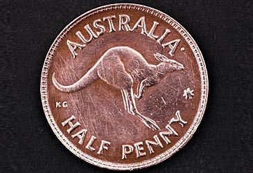 Who was the last monarch to be depicted on the Australian halfpenny?