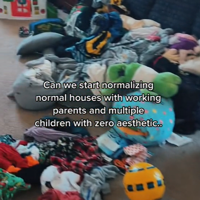 US mum-of-five wants to normalise messy homes.