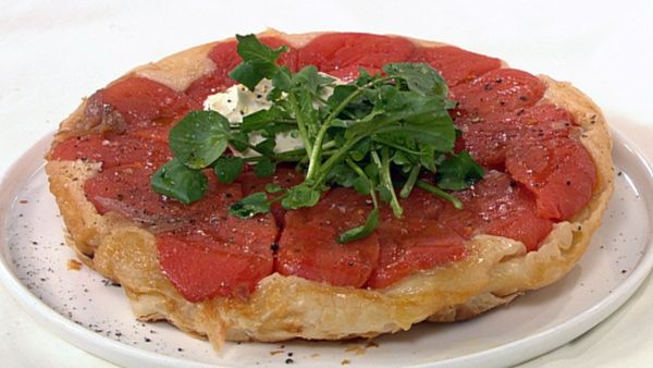 Tomato tarte tatin