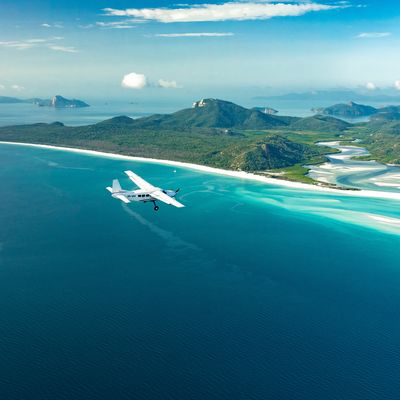 Wake up to summer fun in the Whitsundays