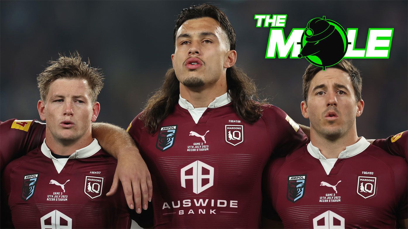 Harry Grant, Tino Fa&#x27;asuamaleaui and Ben Hunt line up for the anthems before Origin III.