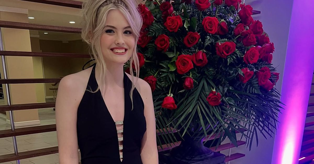 'Closest to a hug I can get': Anna Nicole Smith's daughter pays tribute