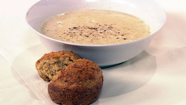 Curried parsnip soup with soda bread