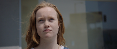 Liv Hewson, Under My Skin, Stan