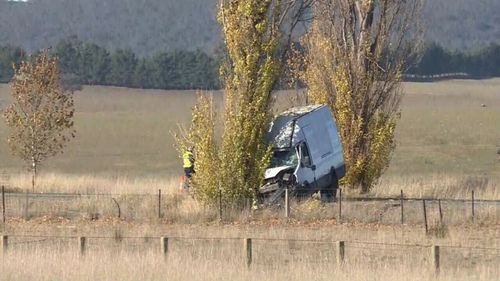 Emergency crews were called at around 1.30pm. (9NEWS)