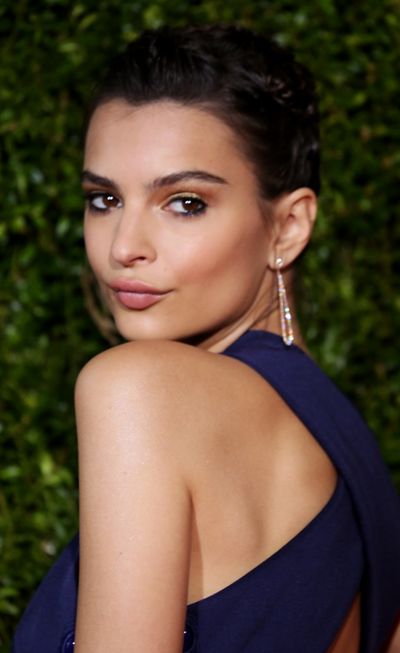<p>A bronzed, smoky eye with a sweep of dark liner to highlight those incredible eyes. Hair - super sleek.</p>
<p>Image: Getty.</p>