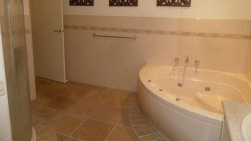 Images of the home uploaded online show a lavish bathroom.