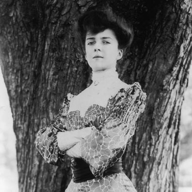 Portrait of Alice Roosevelt Longworth, circa 1900s. (Photo by Fotosearch/Getty Images).