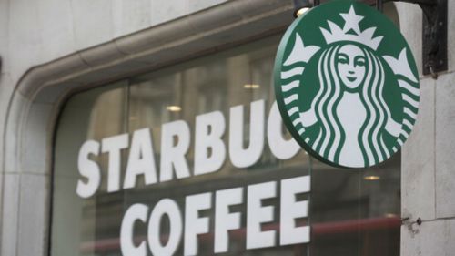 Starbucks 'gives away' drinks after US system outage