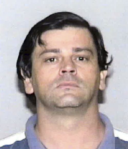 Brazilian man Roberto Wagner Fernandes was found responsible for the death of three women in Florida 20 years ago. 