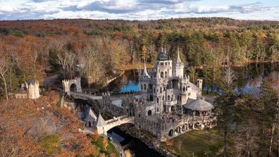 Unusual quirky America USA property real estate castle mansion 