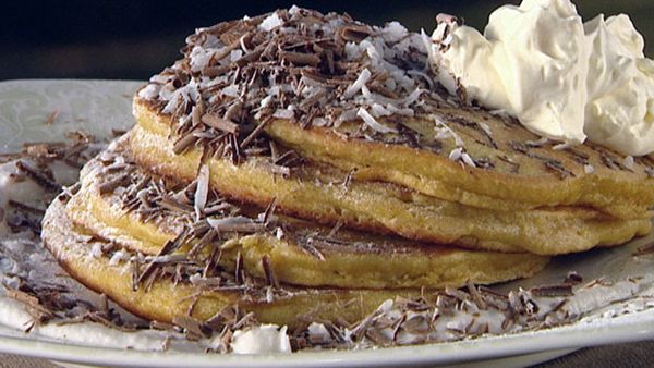 Coconut and cinnamon hot cakes