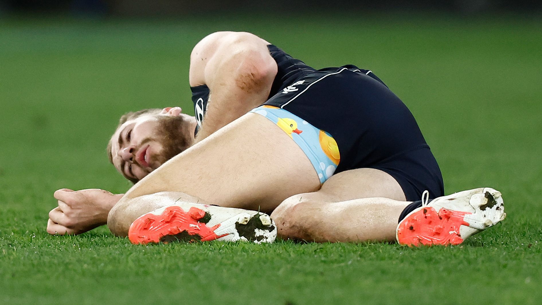 MELBOURNE, AUSTRALIA - SEPTEMBER 08: Harry McKay of the Blues is seen injured during the 2023 AFL First Elimination Final match between the Carlton Blues and the Sydney Swans at Melbourne Cricket Ground on September 08, 2023 in Melbourne, Australia. (Photo by Michael Willson/AFL Photos via Getty Images)