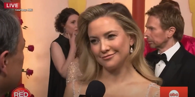 Kate Hudson corrects reporter who thought she'd won an Oscar.