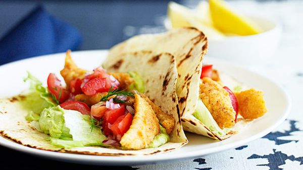 Fish fajitas with guacamole