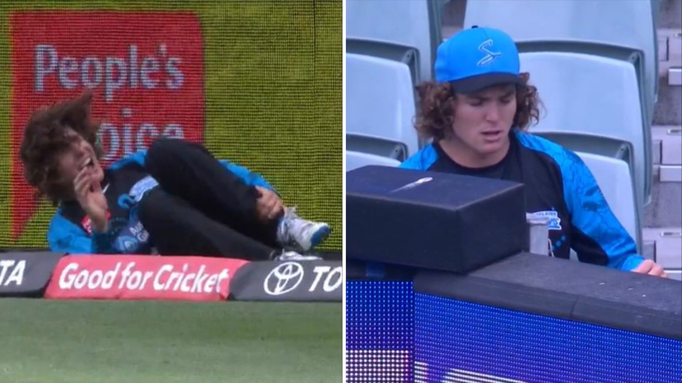 Adelaide Strikers' Matthew Kelly involved in scary moment on the boundary