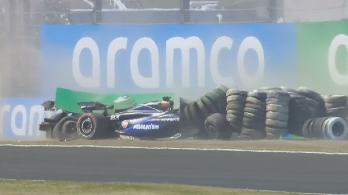 Daniel Ricciardo and Alex Albon end up in the wall during the first lap of the Japanese Grand Prix.