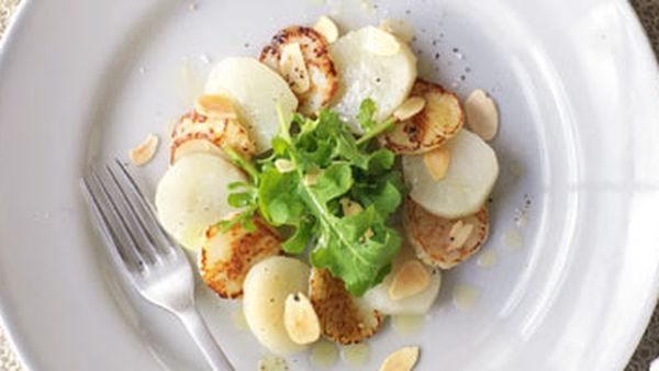 Scallop & Jerusalem artichoke salad