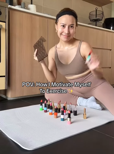  influencer balances over $2k of lipstick to stay fit