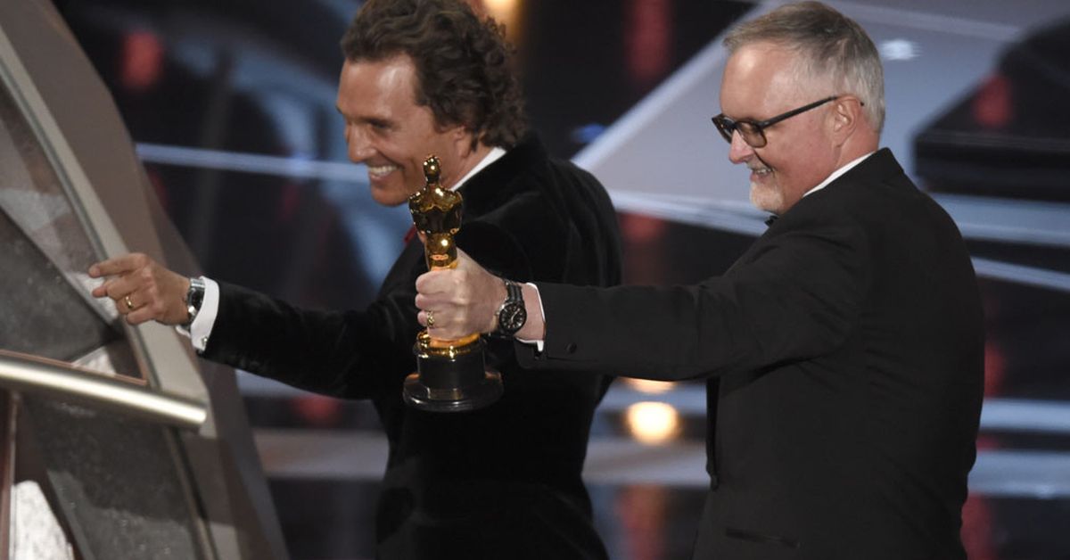 Aussie editor Lee Smith wins Oscar for 'Dunkirk' - 9News