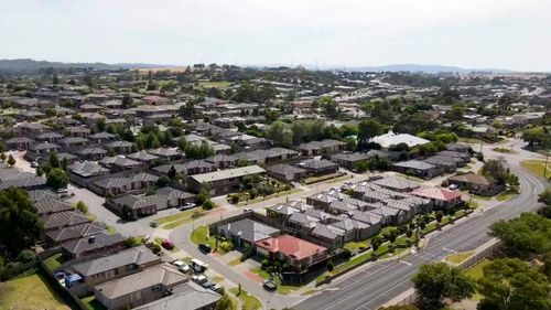 New research shows hundreds of dollars can be saved by switching between home insurance providers without sacrificing cover. The new research by Canstar shows the average Australian can save $819 dollars by making a change, but the amount varies in each state. 