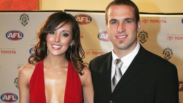 Rebecca Twigley (later Rebecca Judd) and Chris Judd of the West Coast Eagles arrive for the Brownlow Medal Dinner at the Crown Casino, on September 20, 2004 