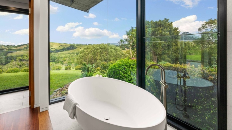 Bathrooms where you can shampoo with a view