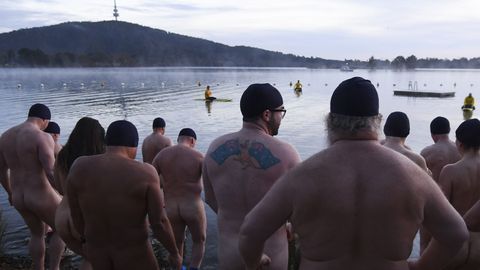 Nude Canberrans take to Lake Burley Griffin. (AAP)
