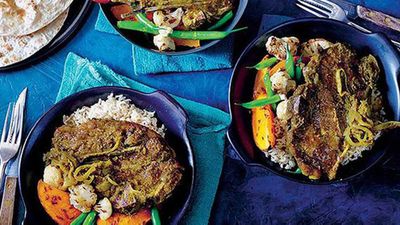 <a href="http://kitchen.nine.com.au/2016/05/05/14/46/indian-green-lamb-curry" target="_top">Indian green lamb curry</a> recipe