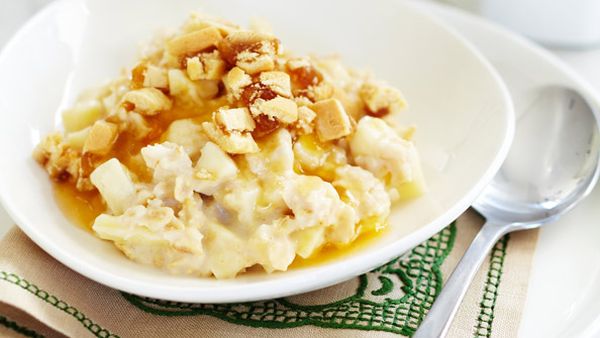 Apple crumble porridge