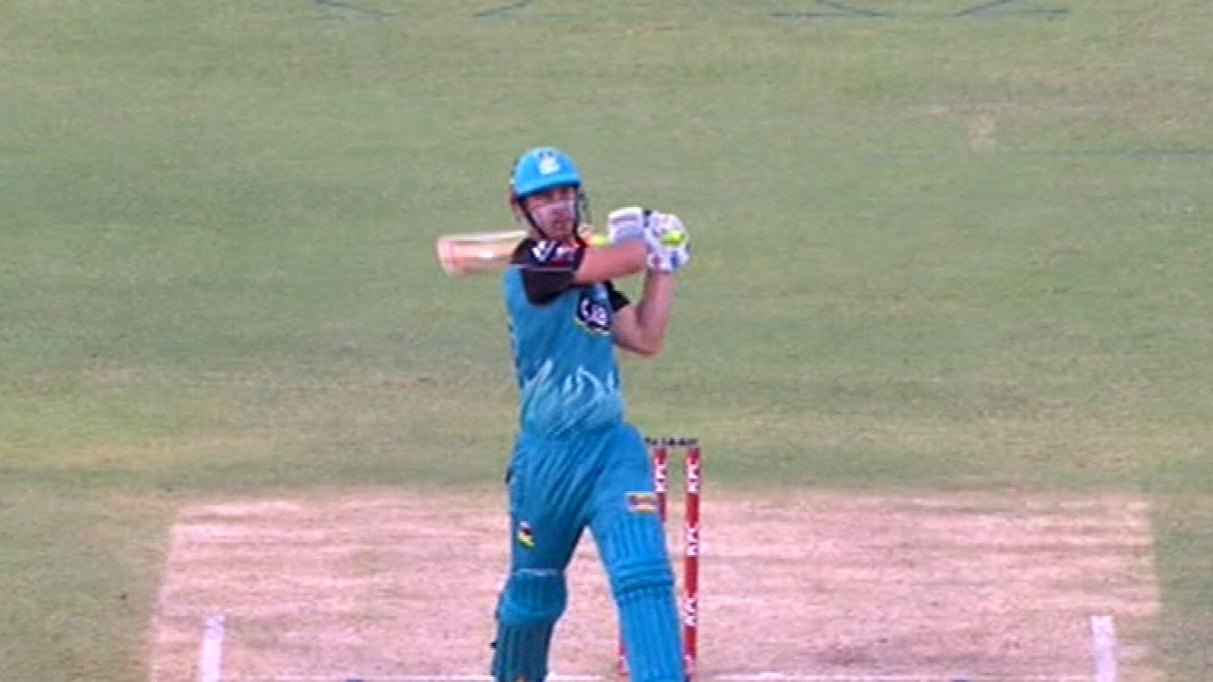 Lynn leads Brisbane to victory over Scorchers