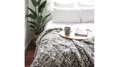 Claudette Chunky Knit Throw 