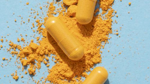 Australia's medical watchown has issued a warning over medicines and herbal supplements containing turmeric and curcumin after a person died. 